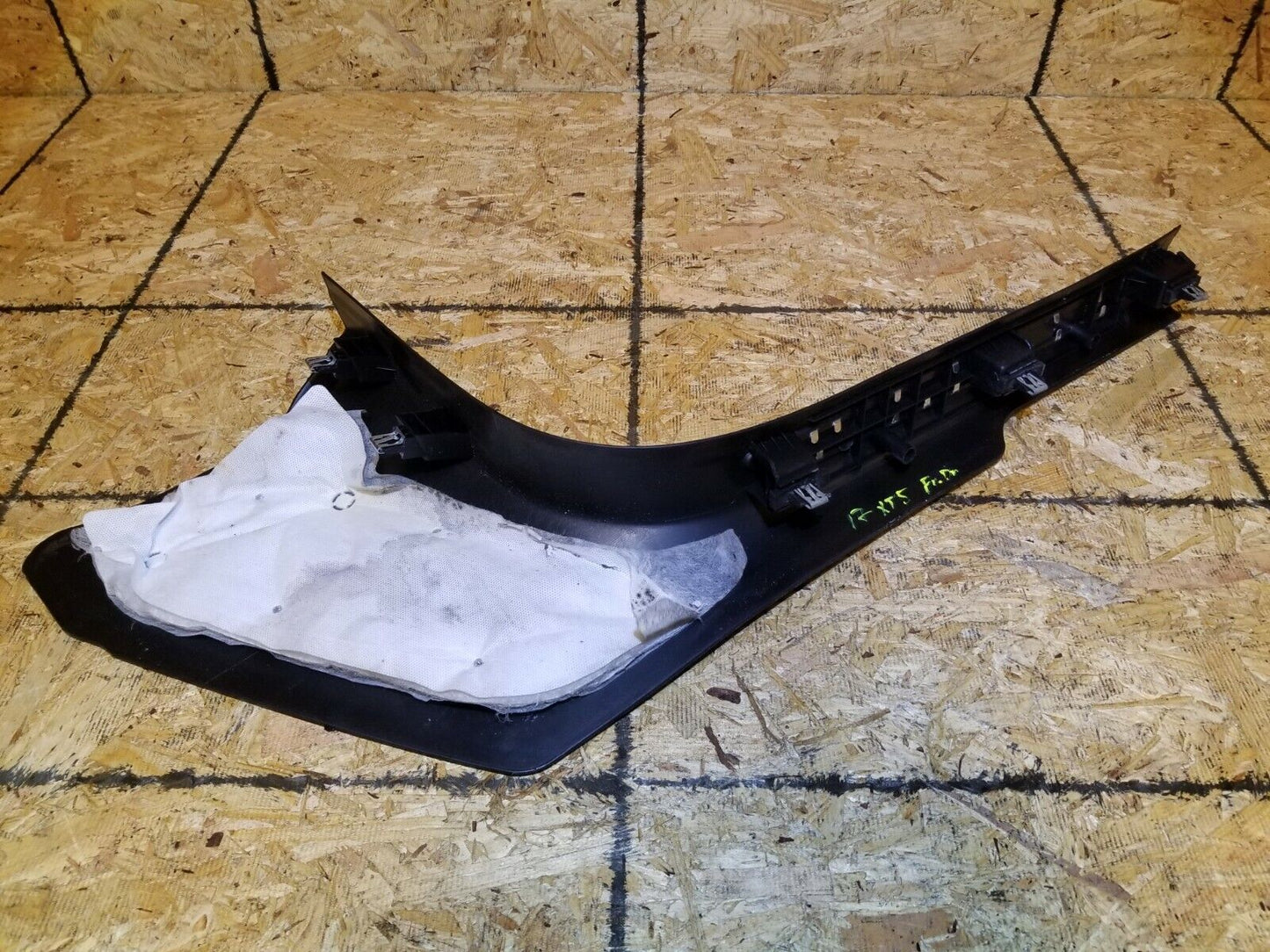 17 18 19 20 Cadillac Xt5 Front Left Driver Side Lower Scuff Plate Trim OEM 34k