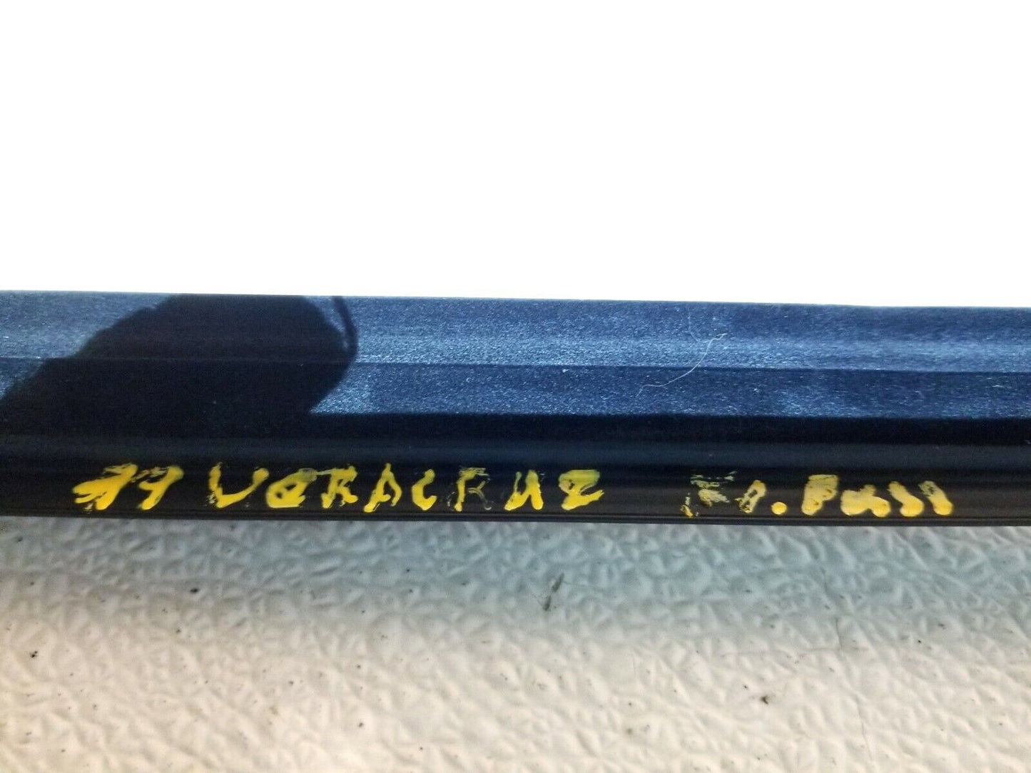 07 08 09 10 11 12 Veracruz Front Right Pass Dooe Window Belt Seal Molding OEM