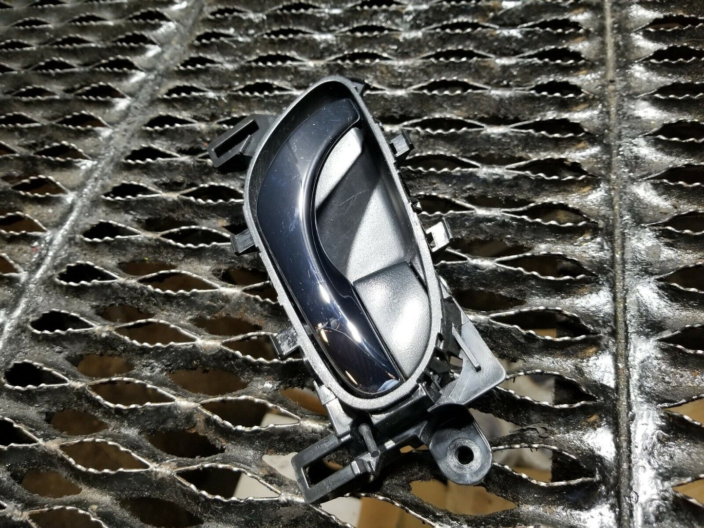 16 17 18 Nissan Sentra Front Right Passenger Interior Door Handle Chrome OEM 40k