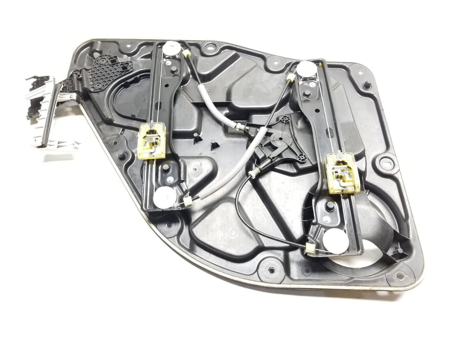 16 17 18 19 20 Dodge Durango Rear Right Side Door Carrier Window Regulator OEM