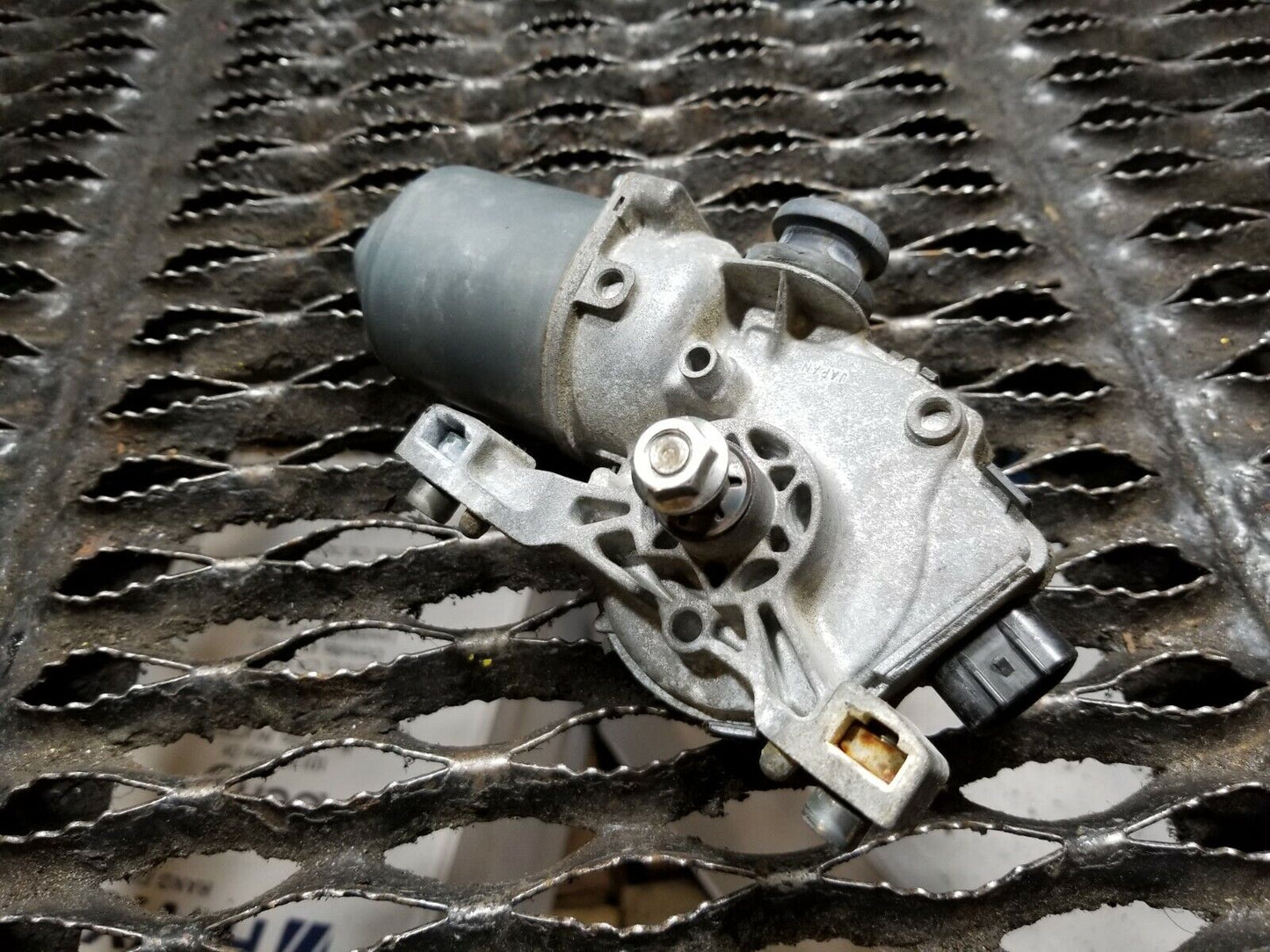 12 13 14 15 16 Jeep Patriot Front Windshield Wiper Motor OEM 54k Miles