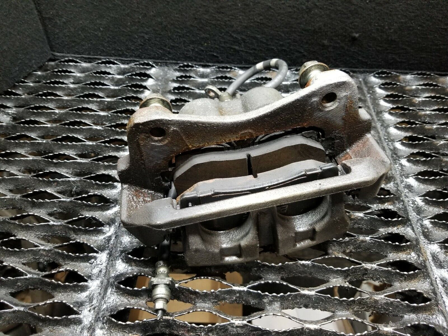 15 16 17 Acura TLX 2.4l Front Right Passenger Side Brake Caliper OEM