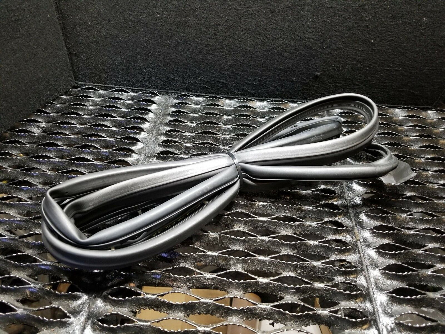 15 16 17 Acura TLX Front Right Passenger Door Outer Weather Strip Seal OEM