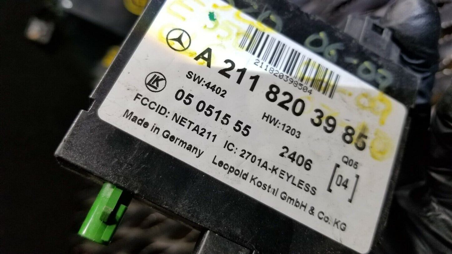 06-09 W219 Mercedes Keyless Go Entry Control Module 2118203985 OEM #17