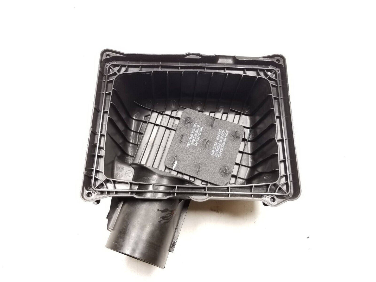 18 19 20 21 Chevrolet Equinox Maf Sensor W/ Cleaner Box OEM