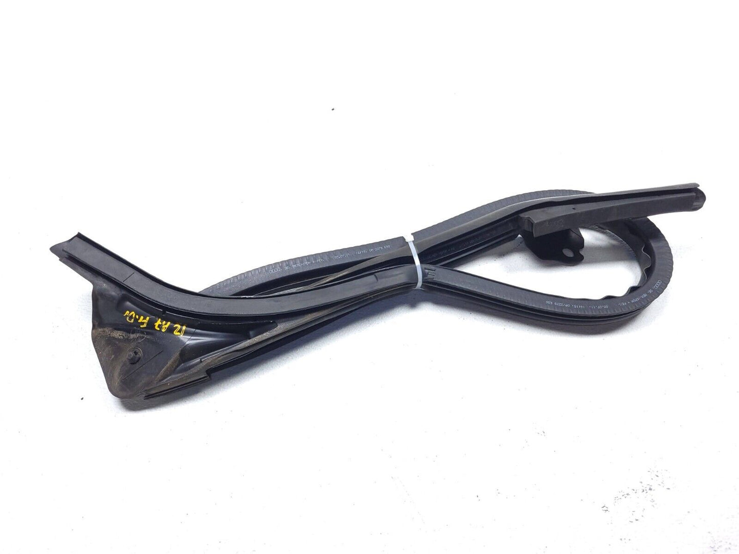 12 13 14 15 16 17 Audi A7 Door Weatherstrip Seal Front Left Driver Side OEM