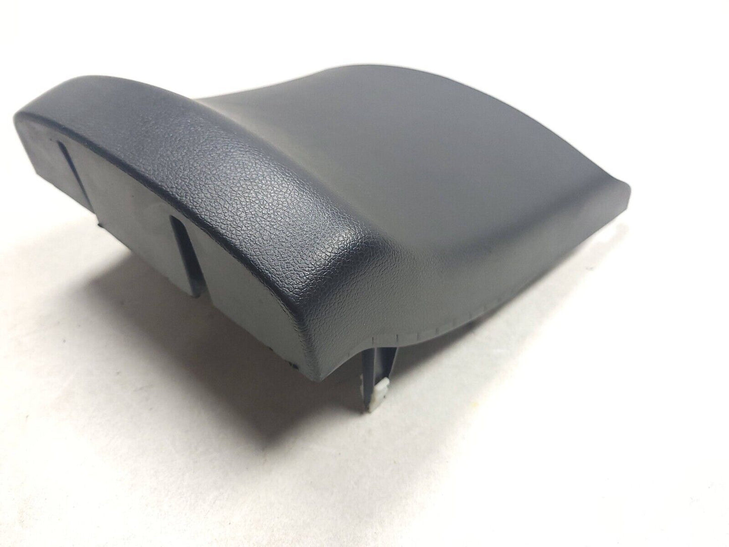 2013-2016 Genesis Coupe Center Console Rear Trim Panel 84641-2m000 OEM
