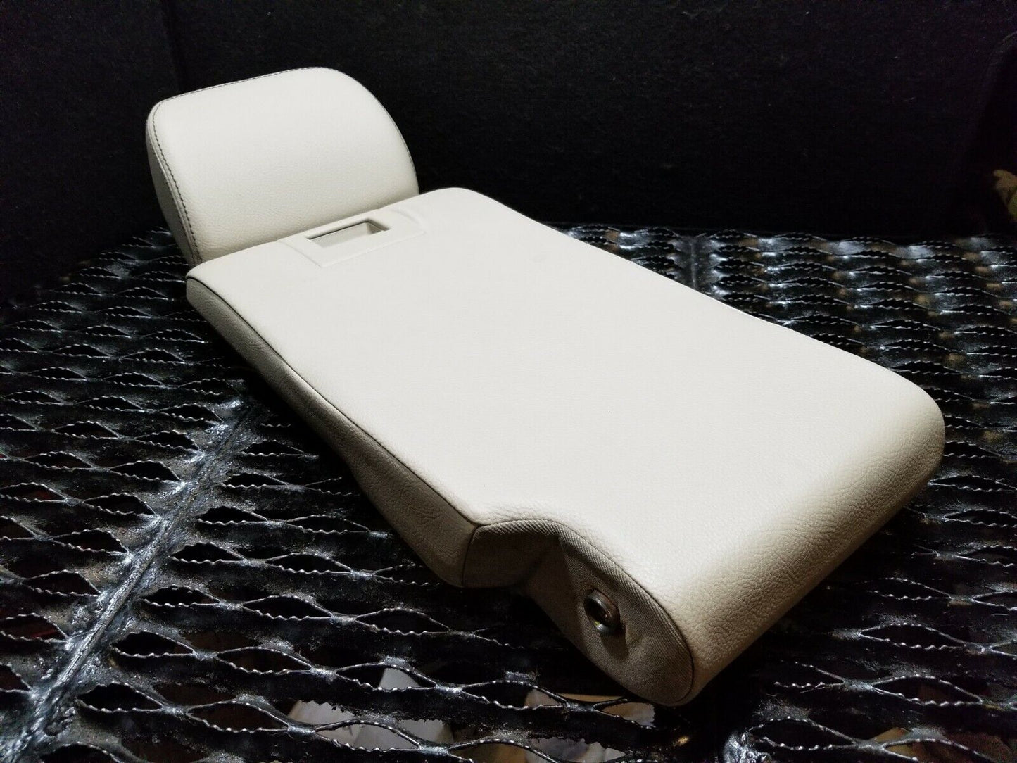 11 12 13 14 Ford Edge Rear Seat Center Armrest OEM