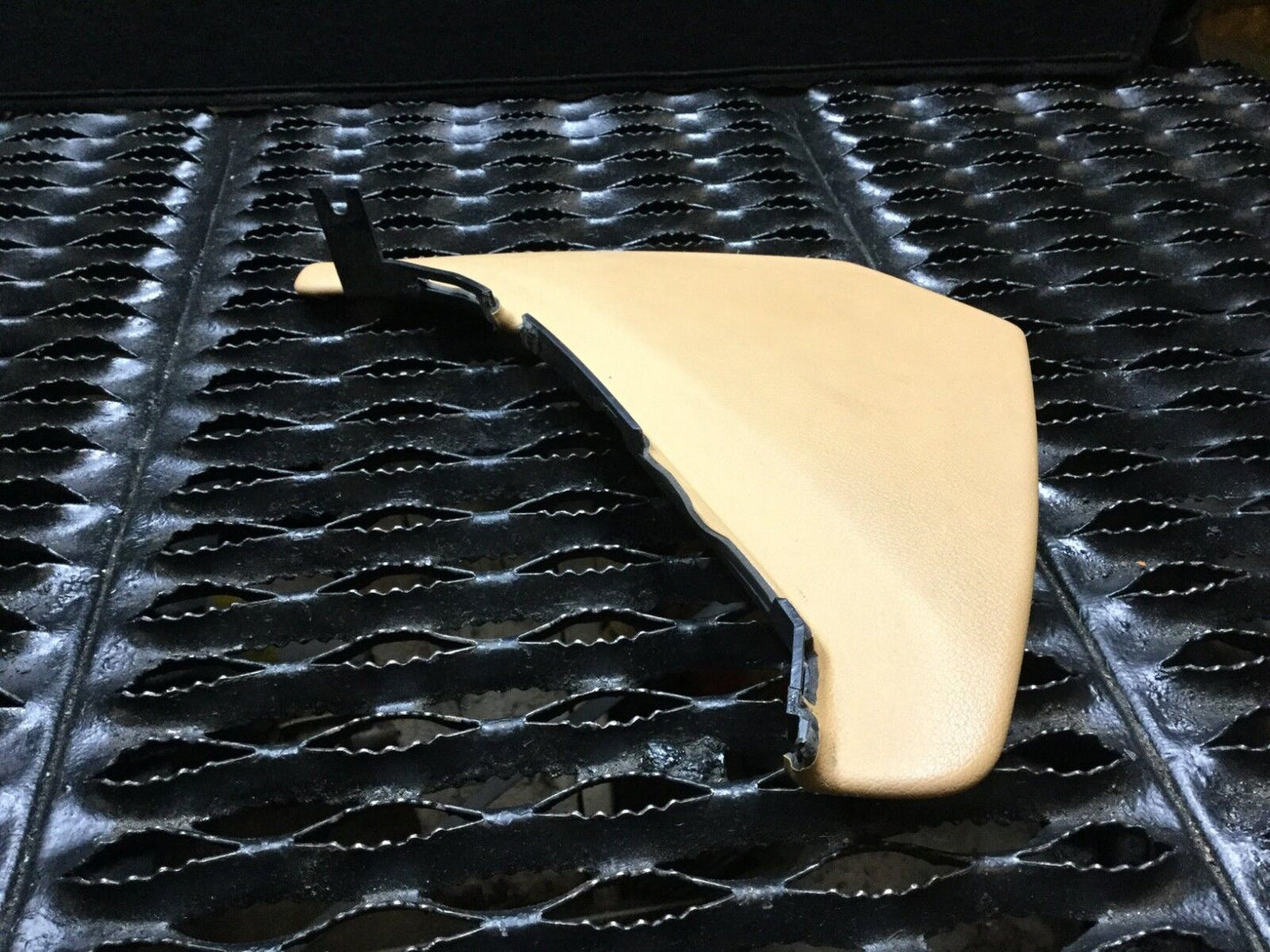 03 04 05 06 07 08 09 Porsche Cayenne Dash End Cap Cover Right Pass Side OEM