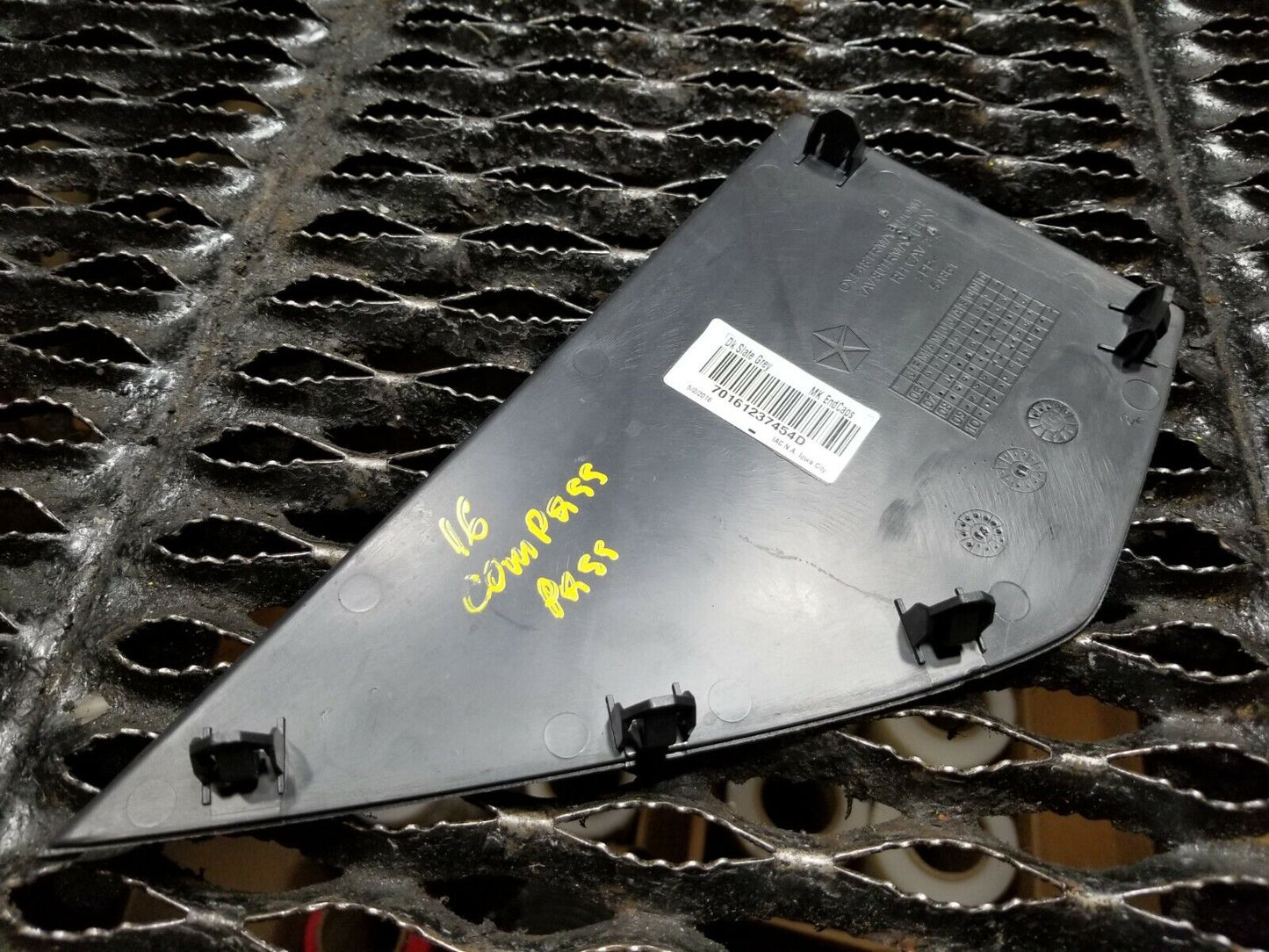 13 14 15 16 17 Jeep Compass Dash End Cap Cover Trim Right Passenger Side OEM 30k