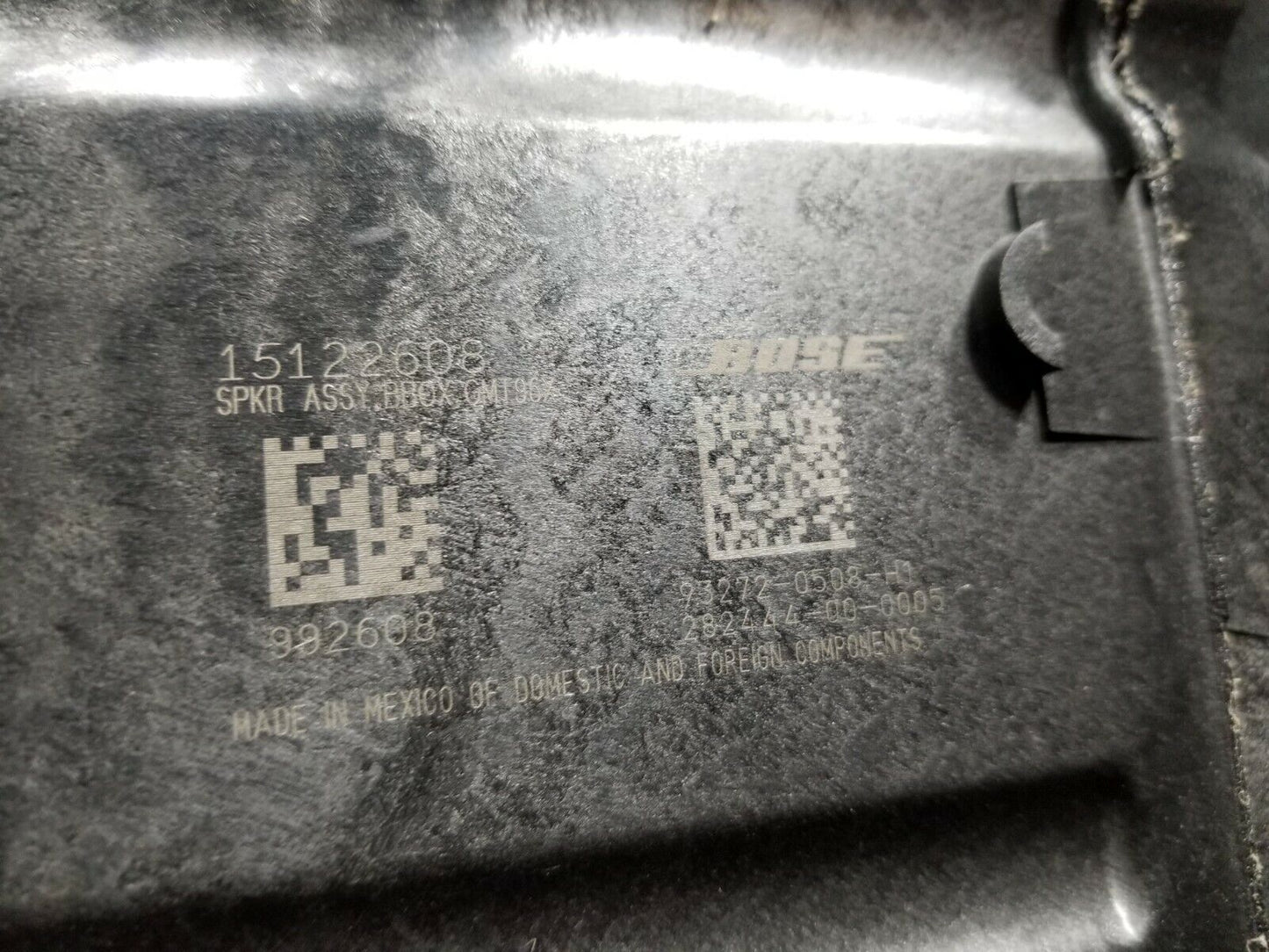 13 14 15 GMC Acadia Bose Rear Subwoofer Speaker 15122608 OEM