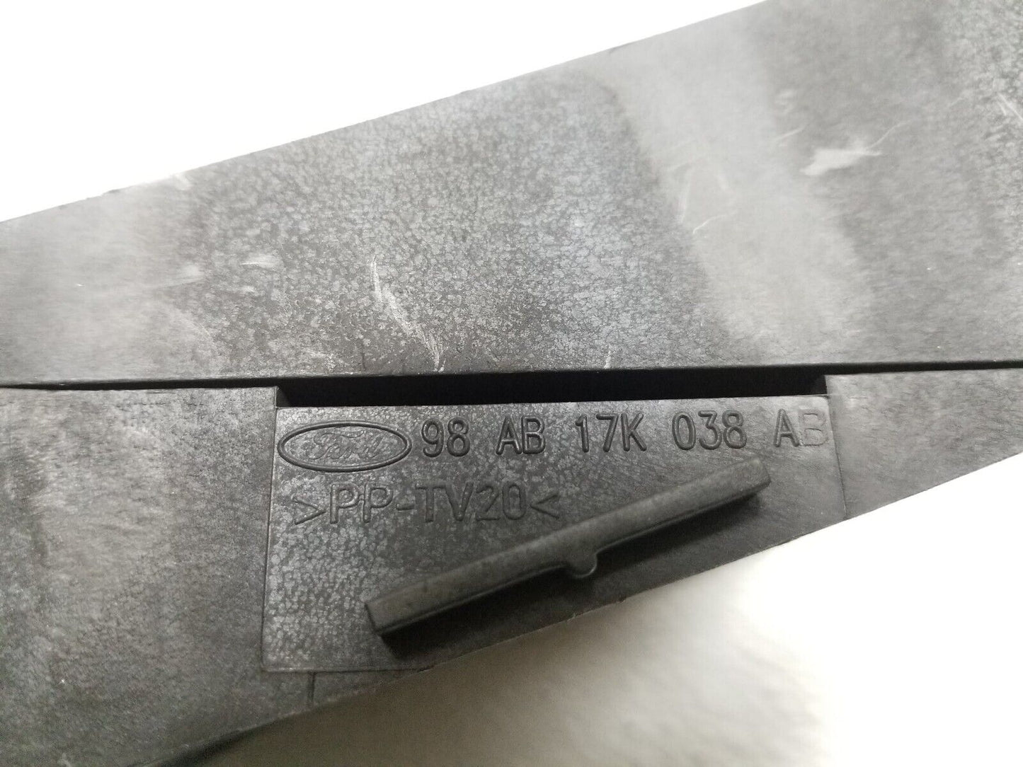 10 11 12 13 Jaguar XJ Wheel Chock Stopper 98sb17k038ab OEM