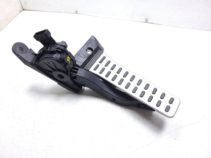 14 15 16 17 Hyundai Elantra Gt Accelerator Gas Pedal OEM