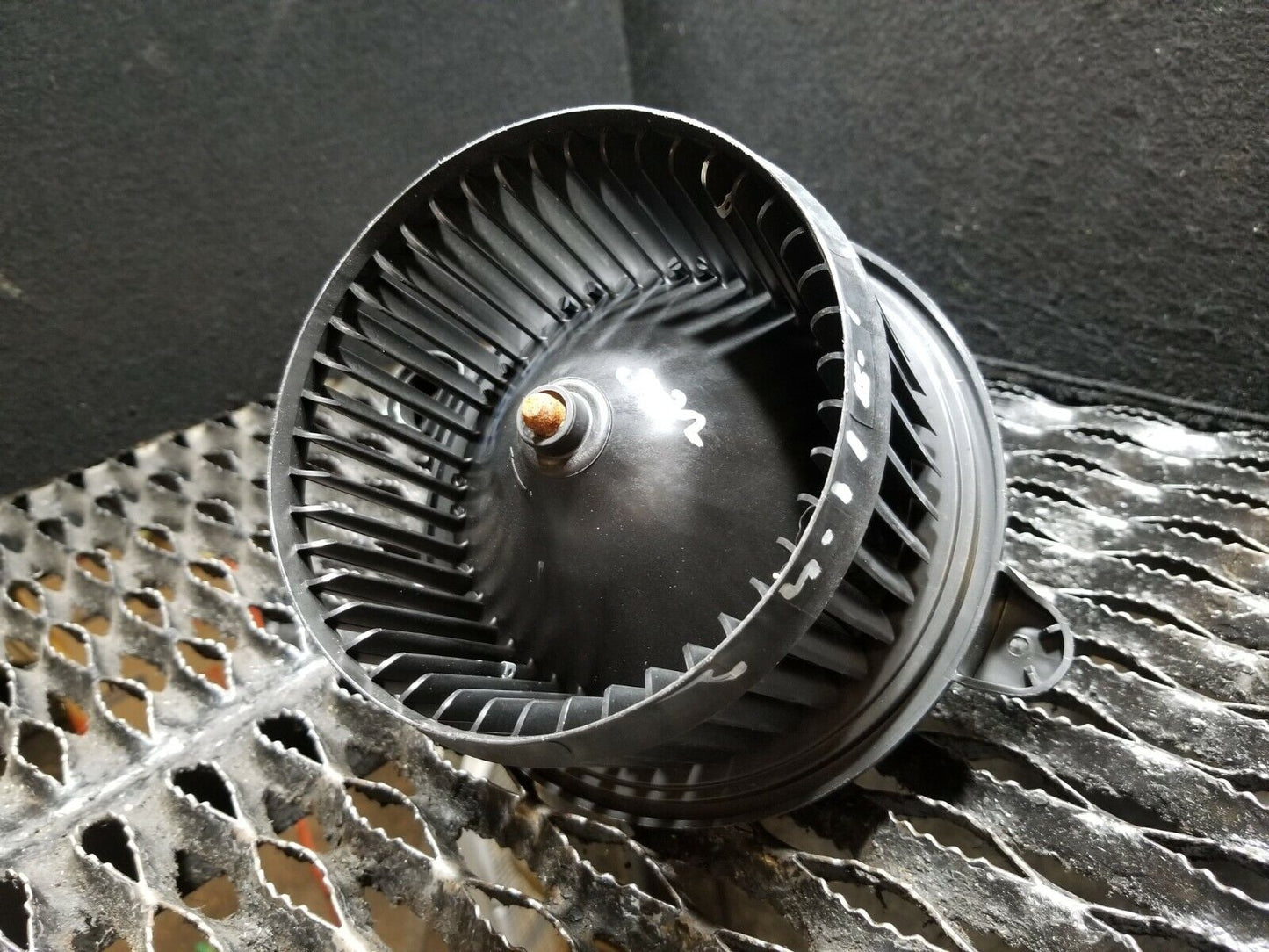 18 19 20 Ford Ecosport Blower Motor OEM