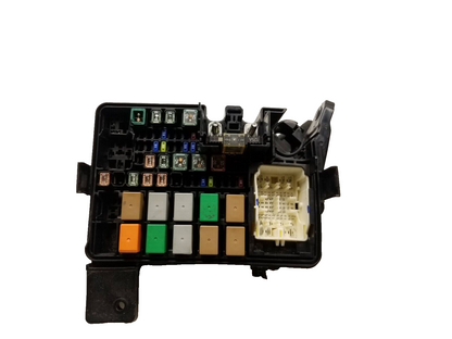 20 21 22 Hyundai Venue Fuse Box Only 91270-k2020 Oem. For Parts