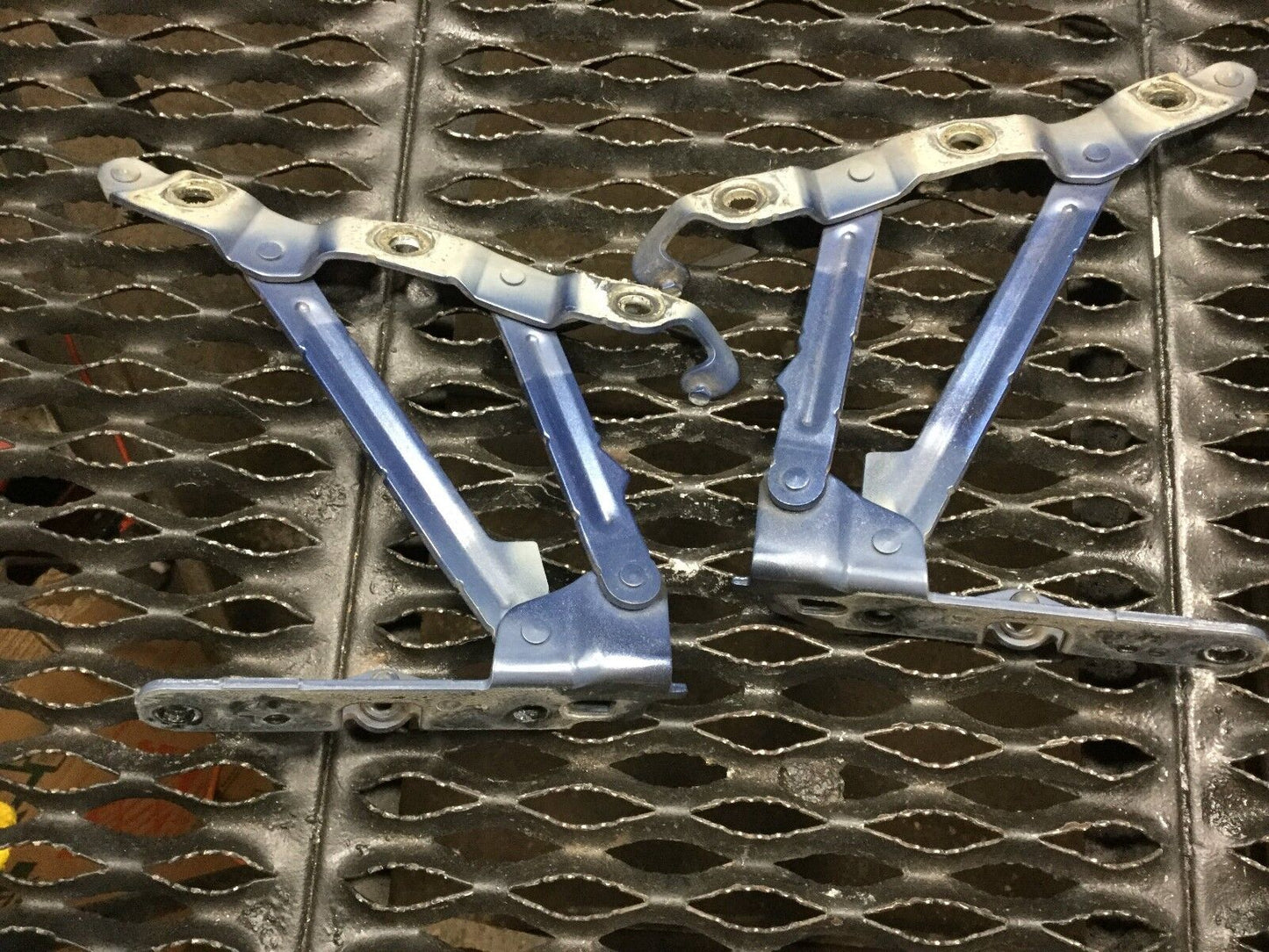 08 09 10 11 12 13 Infiniti G37 Rear Trunk Hinges Set OEM