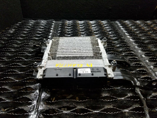 14 15 2014 2015 Hyundai Elantra 1.8l Ecm Ecu Engine Computer Module OEM #92