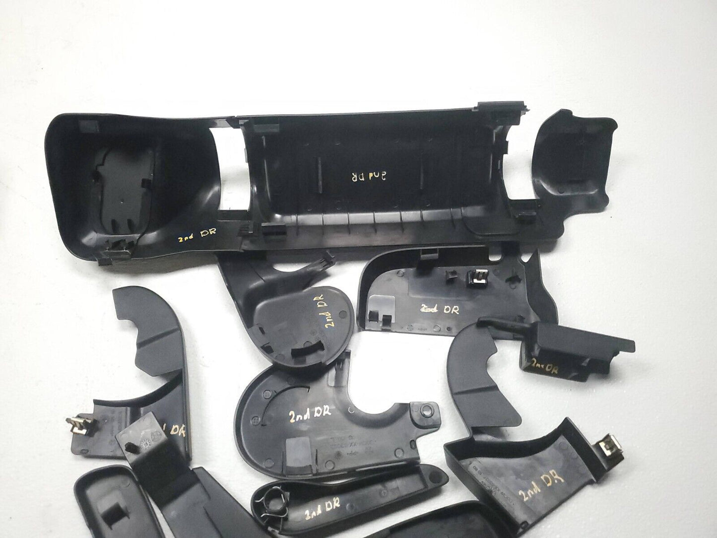 14 15 16 17 Jeep Grand Cherokee 2nd Second Row Seat Trim Cover OEM