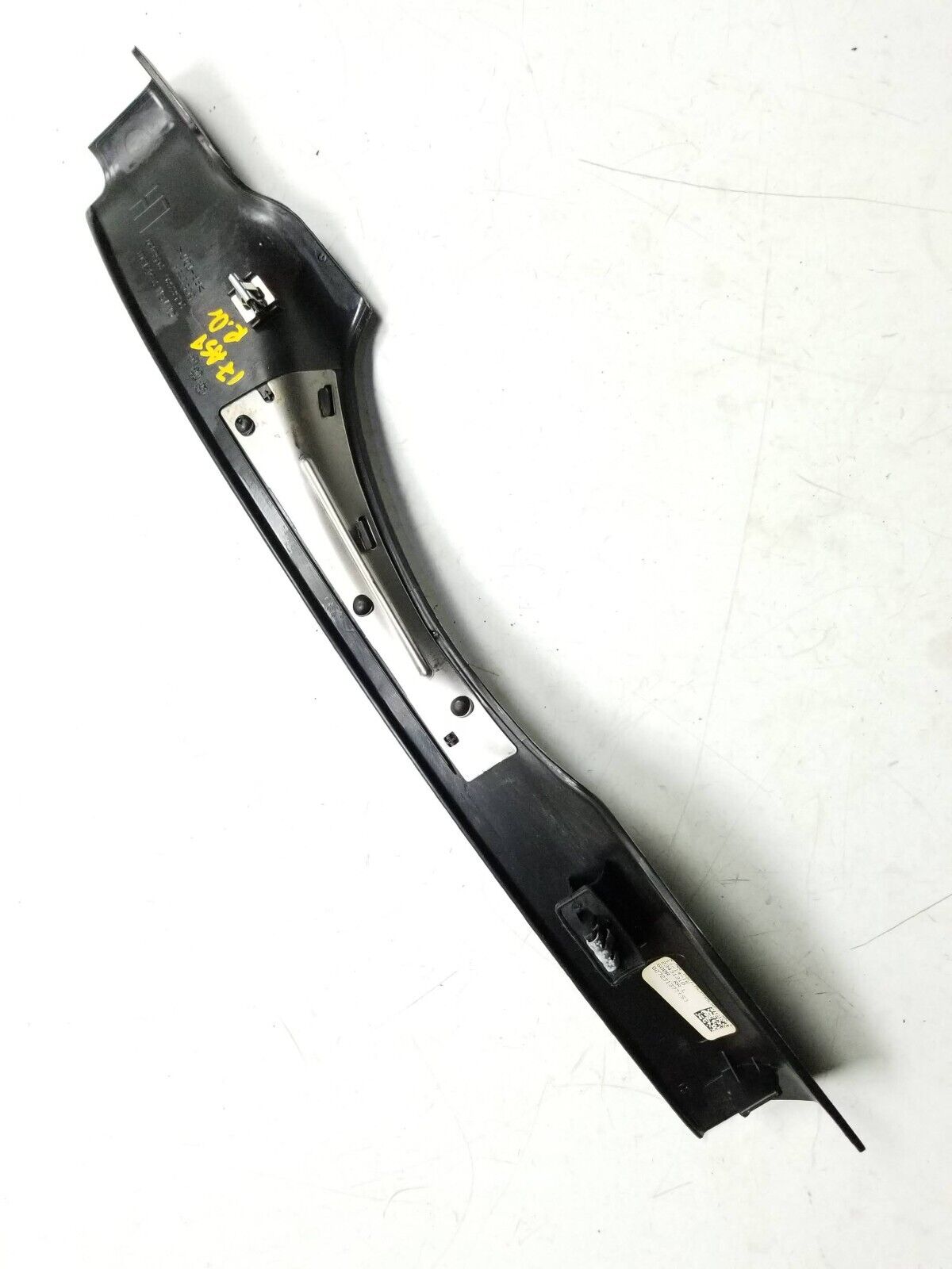2013 - 2018 Cadillac Ats  Rear Inner Sill Seat Trim Driver Side  23431309 OEM