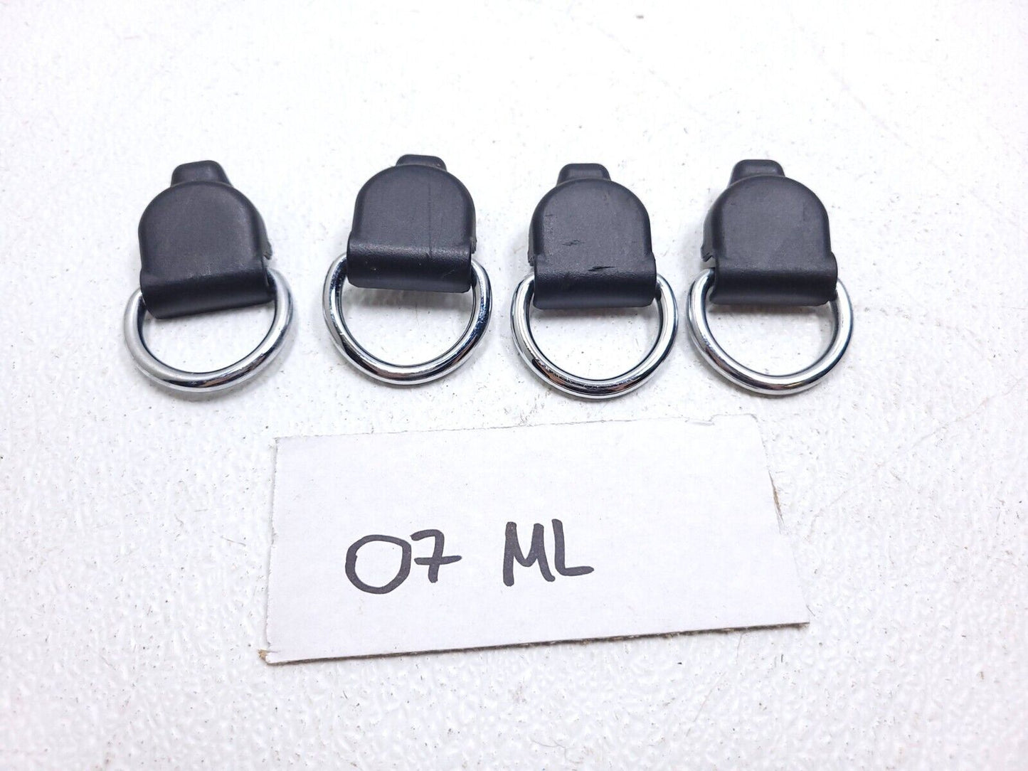 06 07 08 09 10 11 Mercedes Ml500 Trunk Cargo Hook 4pcs OEM