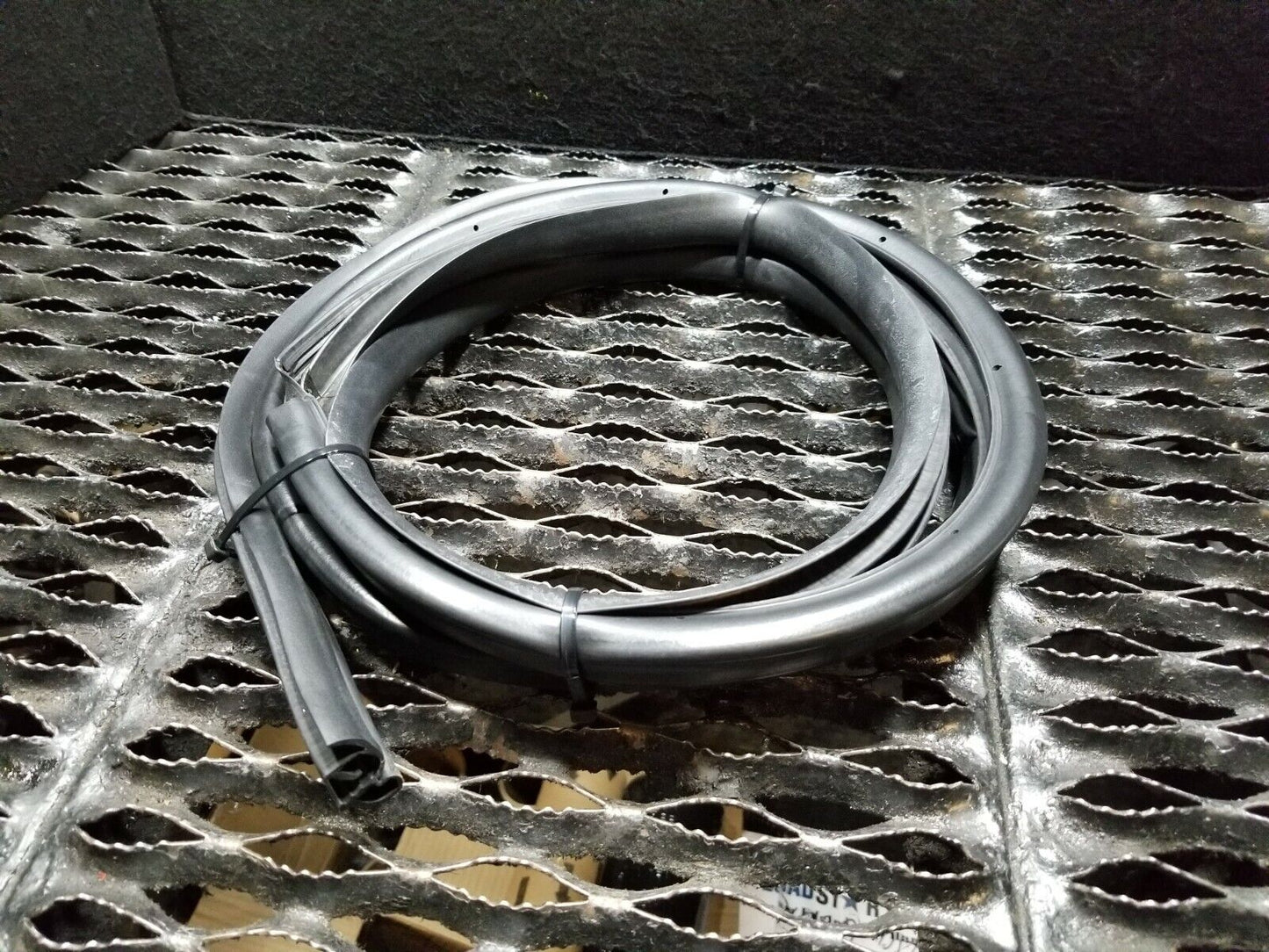 13 14 15 16 Scion Fr-s Front Left Driver Door Weather Strip Seal OEM 71k Miles