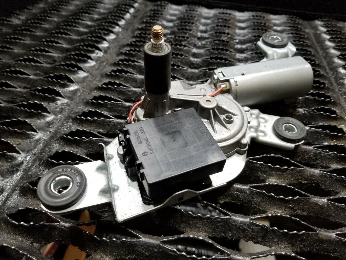 04 05 06 BMW X3 E83 Rear Wiper Motor OEM