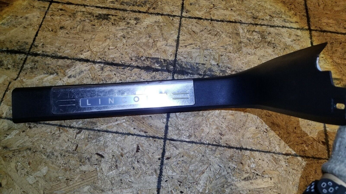 10 11 12 Lincoln MKT Front Right Pass Door Scuff Plate Step Trim OEM