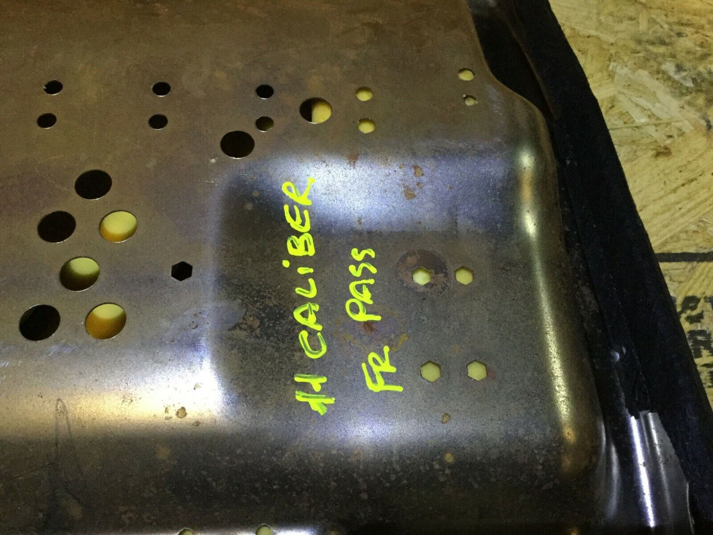 07 08 09 10 11 12 Dodge Caliber Seat Front Lower Cushion Bottom Passenger Rh OEM