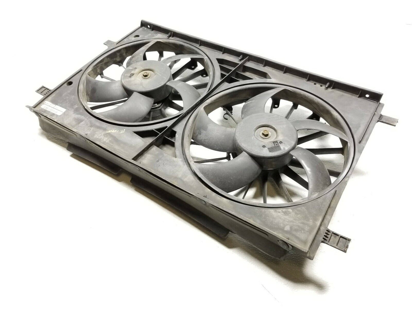 13 14 15 16 Jeep Compass 2.4l Radiator Cooling Fan Motor Assy OEM