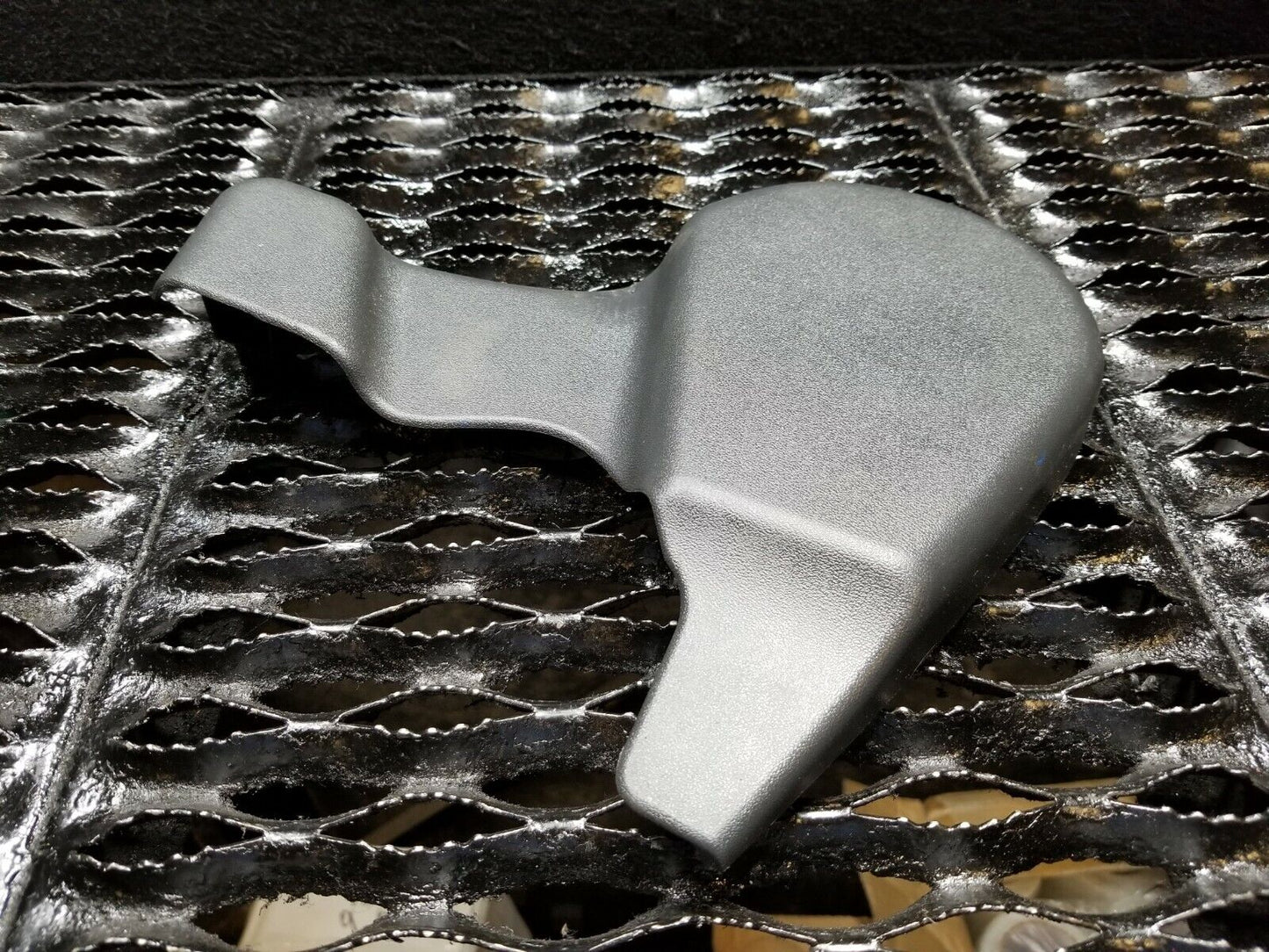 13 14 15 16 17 18 Nissan Sentra Front Right Pass Seat Trim Cover Cap Lid OEM 8k