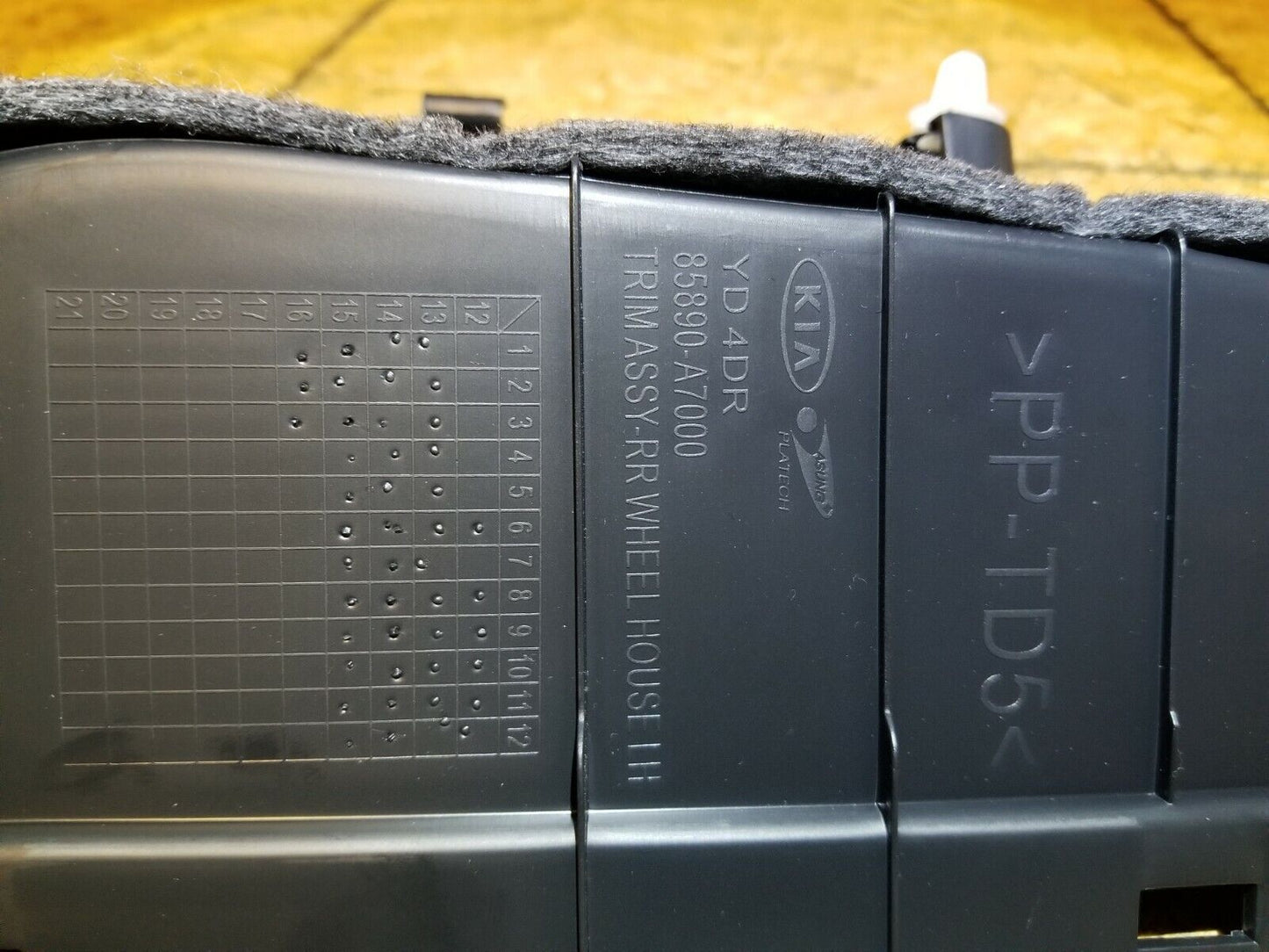 14 15 16 Kia Forte Rear Left Driver Side Scuff Plate Trim OEM 27k