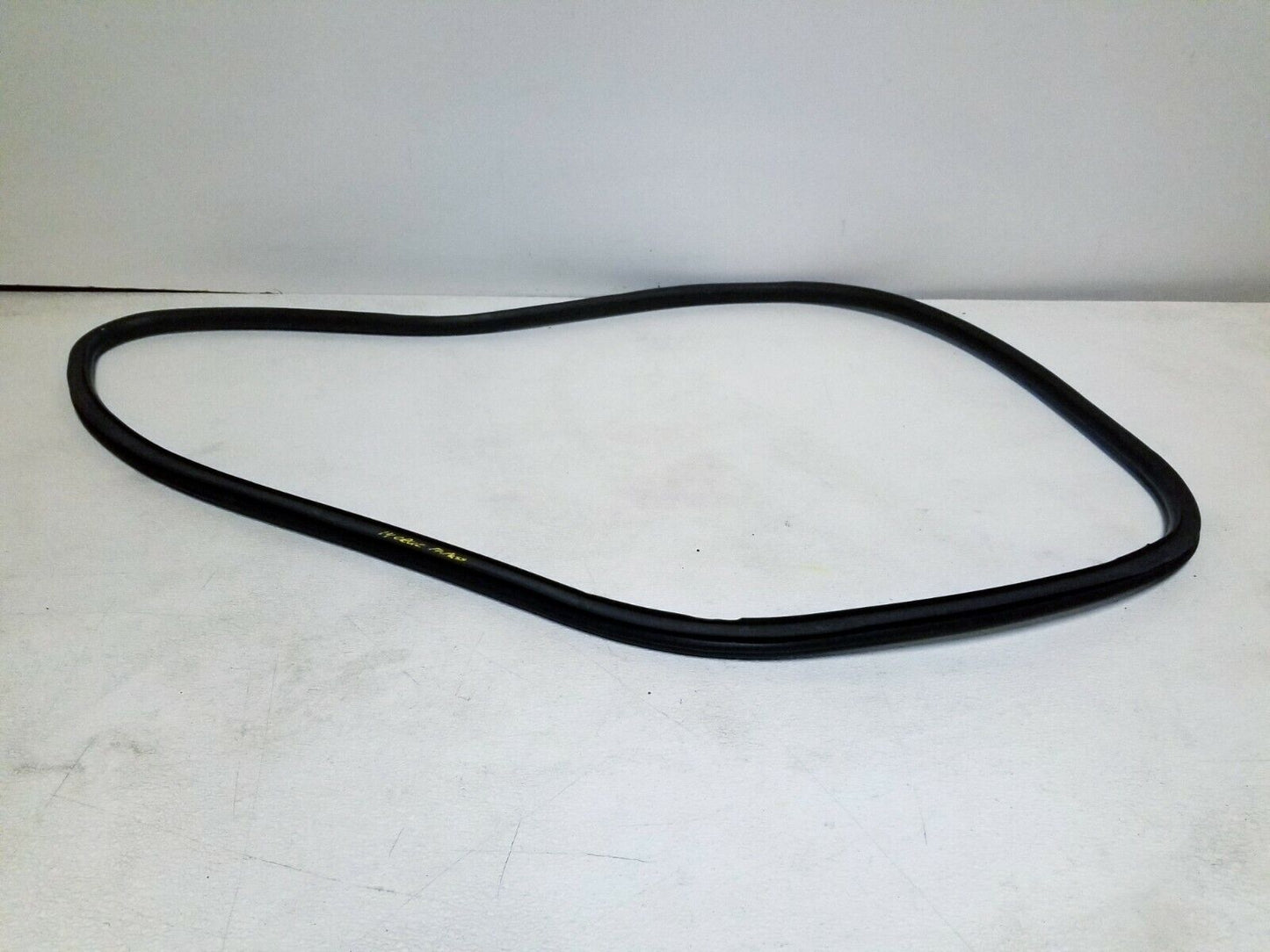 11 12 13 14 15 Chevy Cruze Front Right Pass Door Weatherstrip Seal OEM 23k