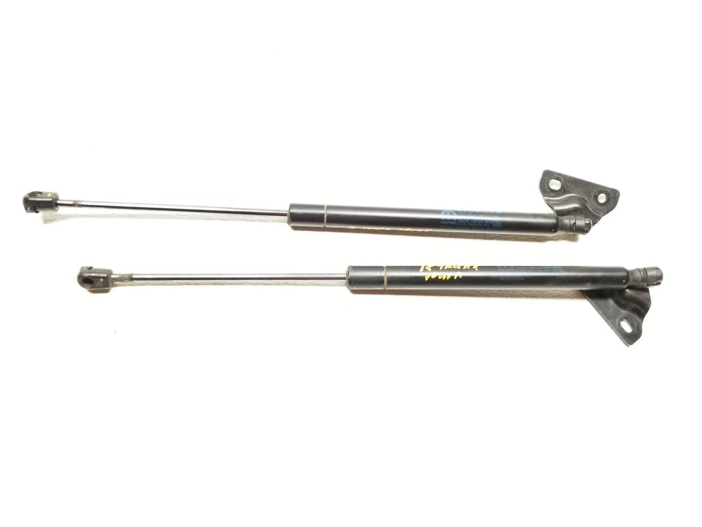 2012 - 2020 Dodge Journey Tailgate Lift Support Strut Lh&rh 2pcs OEM 55k