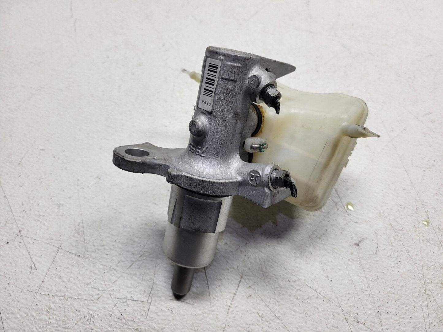 13 14 15 16 Audi A4 S4 Brake Master Cylinder OEM