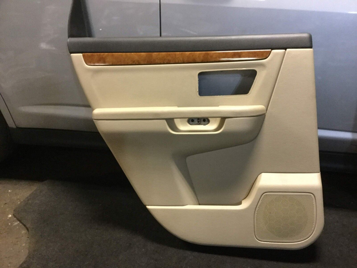 07 08 09 Suzuki Vitara Xl-7 Rear Left Door Panel Trim Driver Side OEM D9