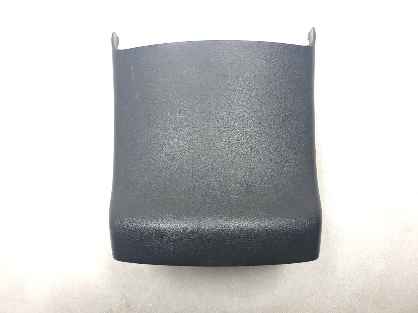 2013-2016 Genesis Coupe Center Console Rear Trim Panel 84641-2m000 OEM
