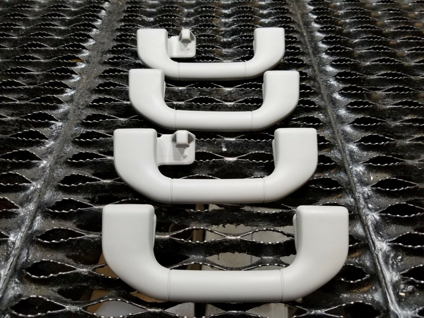 10 11 12 13 Mercedes W212 E350 Roof Grab Handle 4pcs OEM 39k