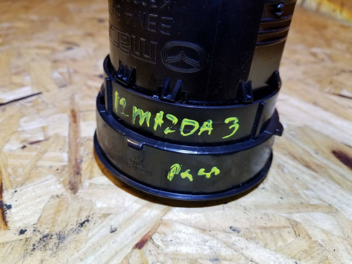 10 11 12 13 Mazda 3 Front Air Vent Right Passenger Side OEM