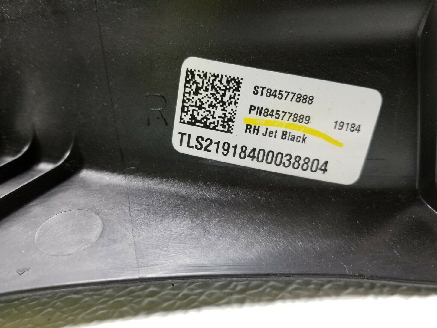 19 20 Chevrolet Blazer Right Pass Side Lower B Pillar Trim Panel OEM 11k Miles