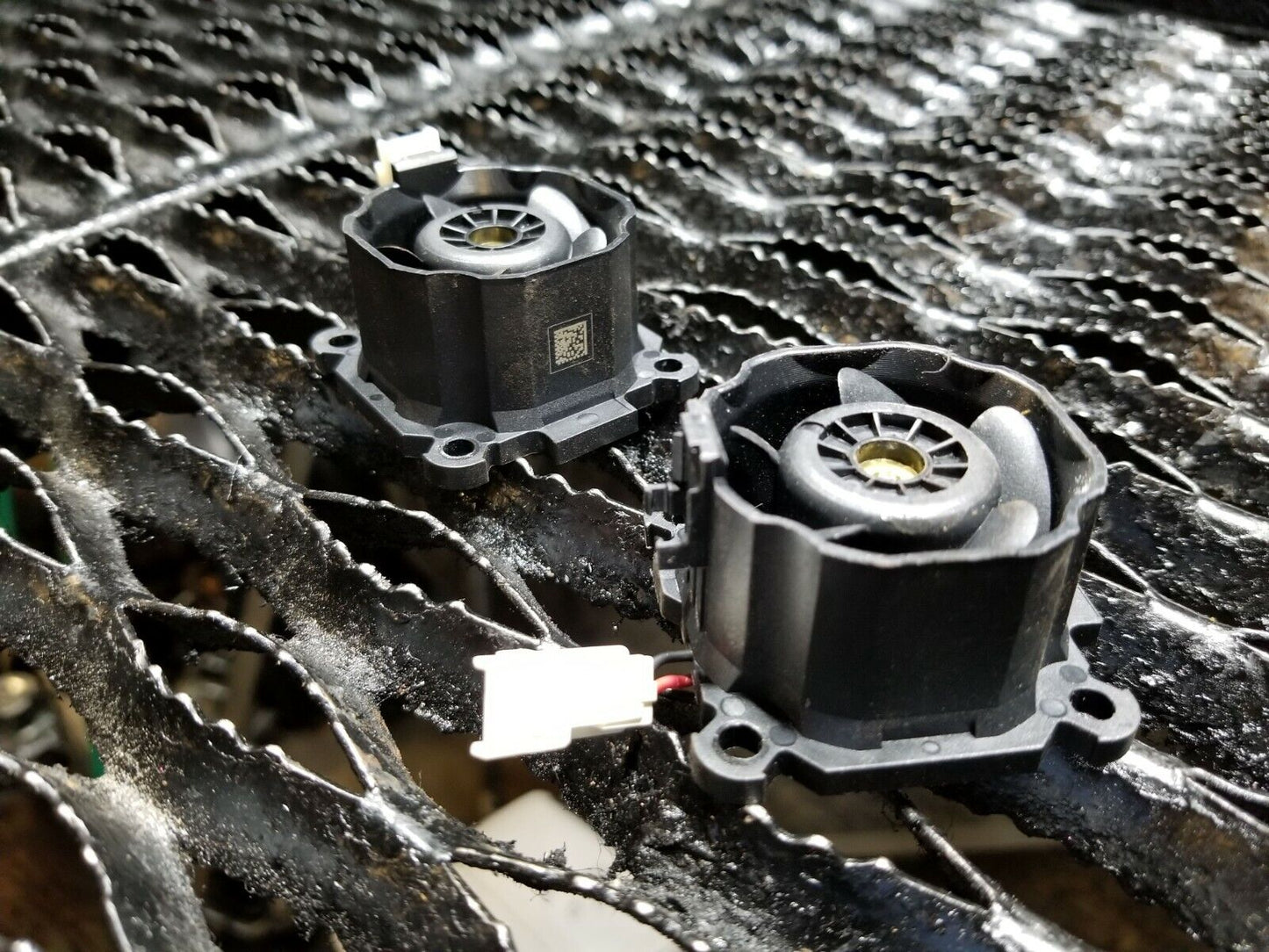 16 17 18 Nissan Sentra Cooling Fan For Led Headlight (pair) #200.155-00 OEM 8k