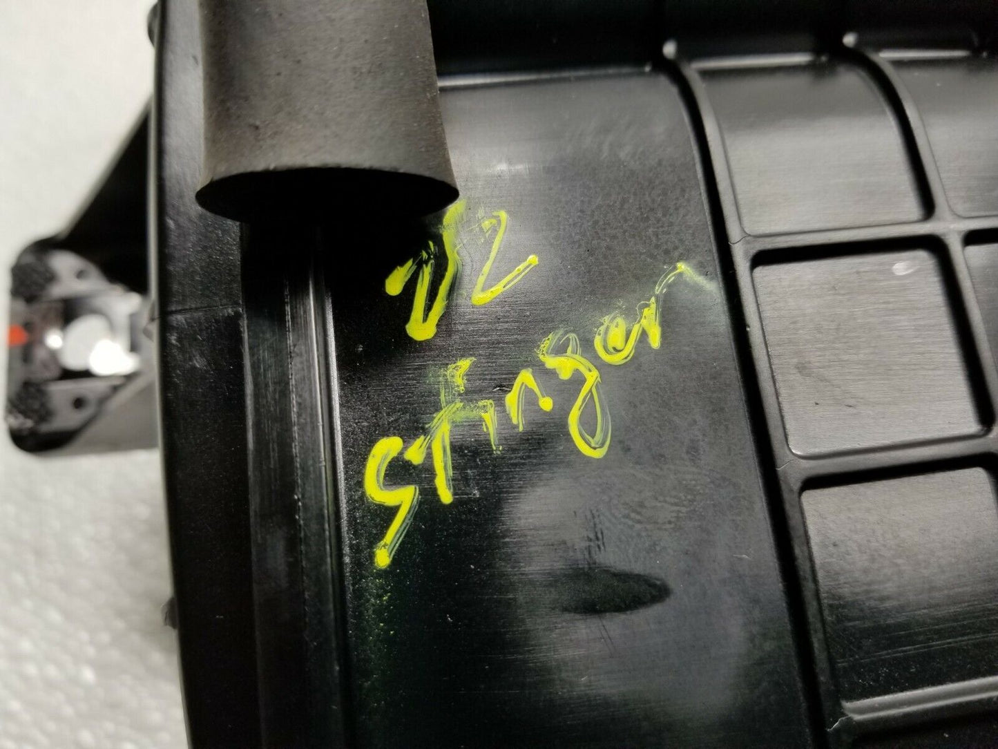 21 22 Kia Stinger 3.3l Fuel Vapor Canister OEM 312 Miles