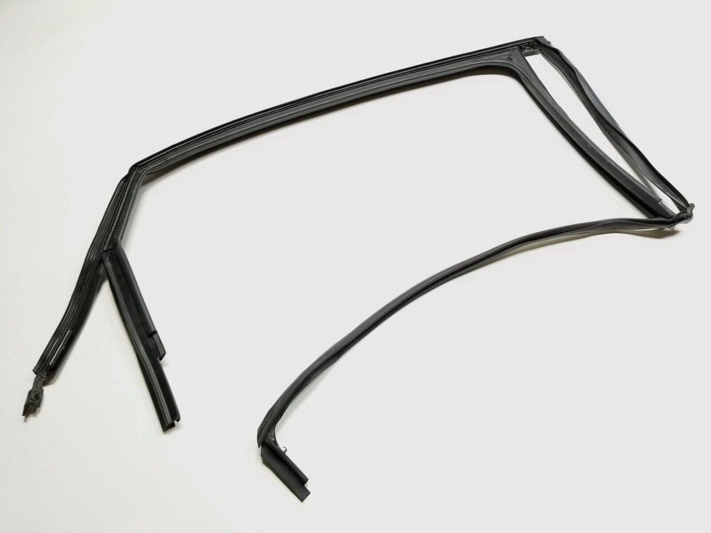 12-19 Volkswagen Passat B7 Rear Door Chanel Weatherstrip Seal Driver Side  OEM