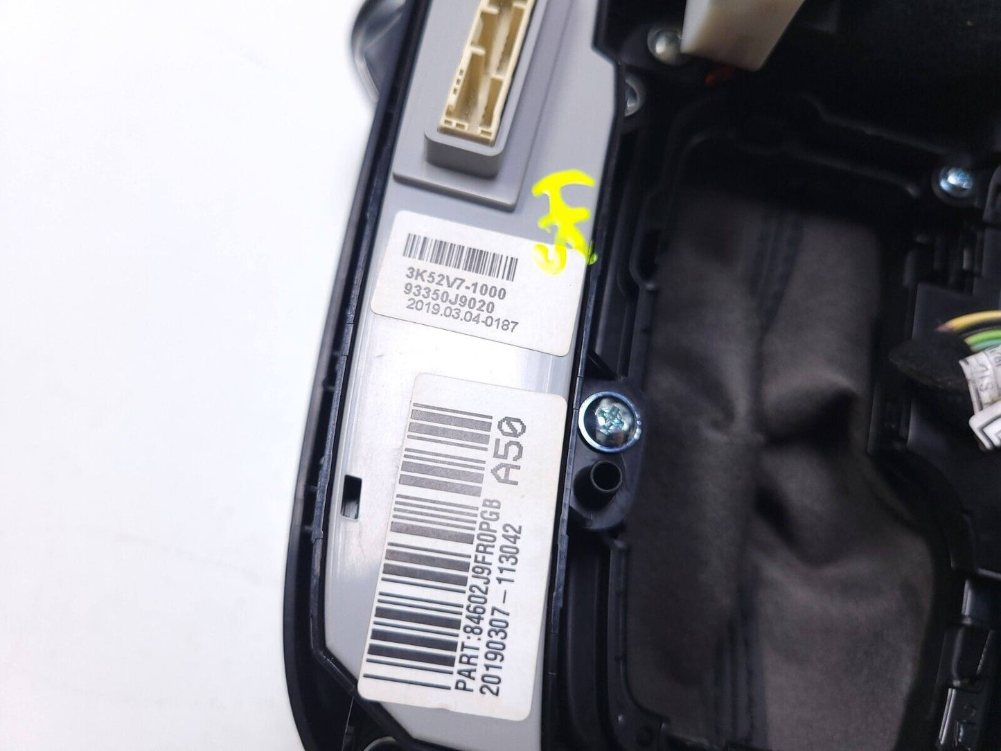 18-21 Hyundai Kona At Transmission Shifter Trim Indicatir W/ Boot & Knob OEM