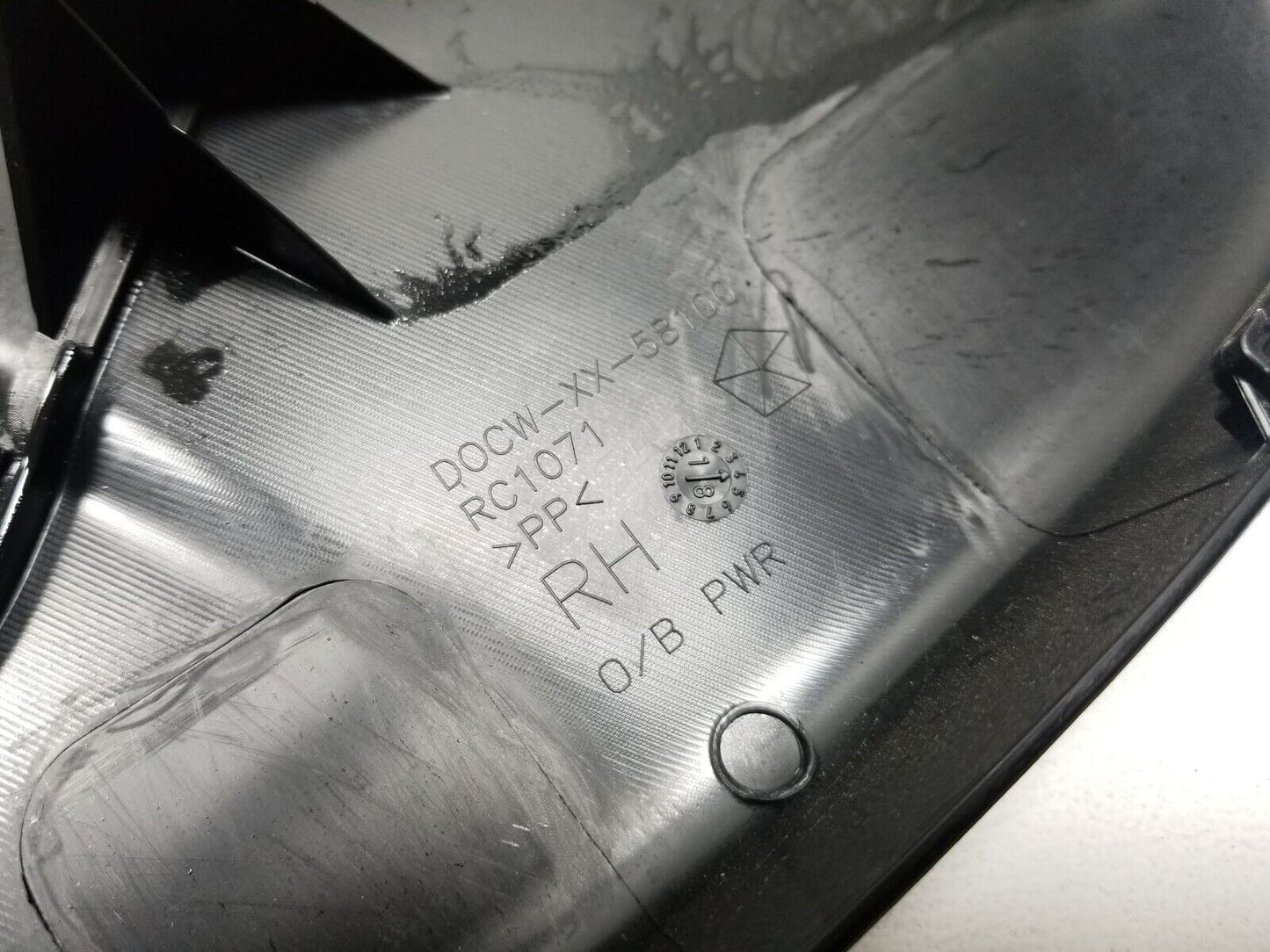 16 17 18 19 20 Dodge Durango Front Right Passenger Seat Side Trim Cover OEM