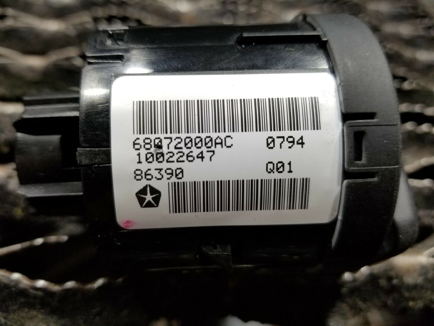 14 2014 Dodge Grand Caravan Headlight Switch 68072000ac OEM