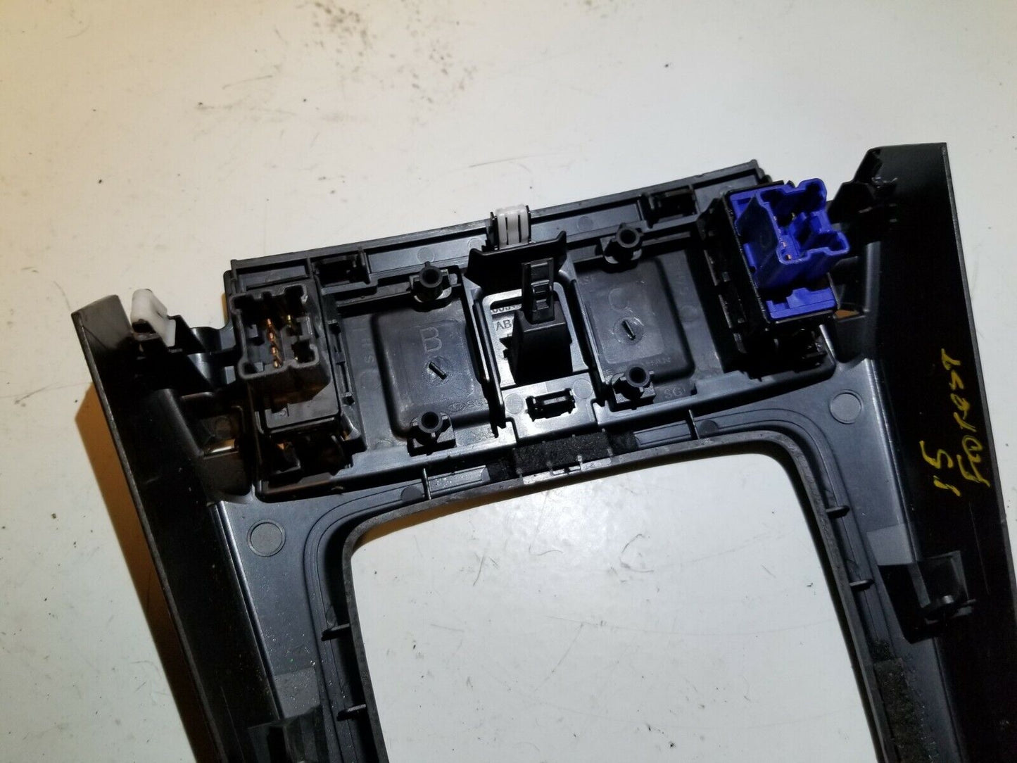 14 15 16 Subaru Forester Center Console Shift Cover Bezel 92121sg010 OEM
