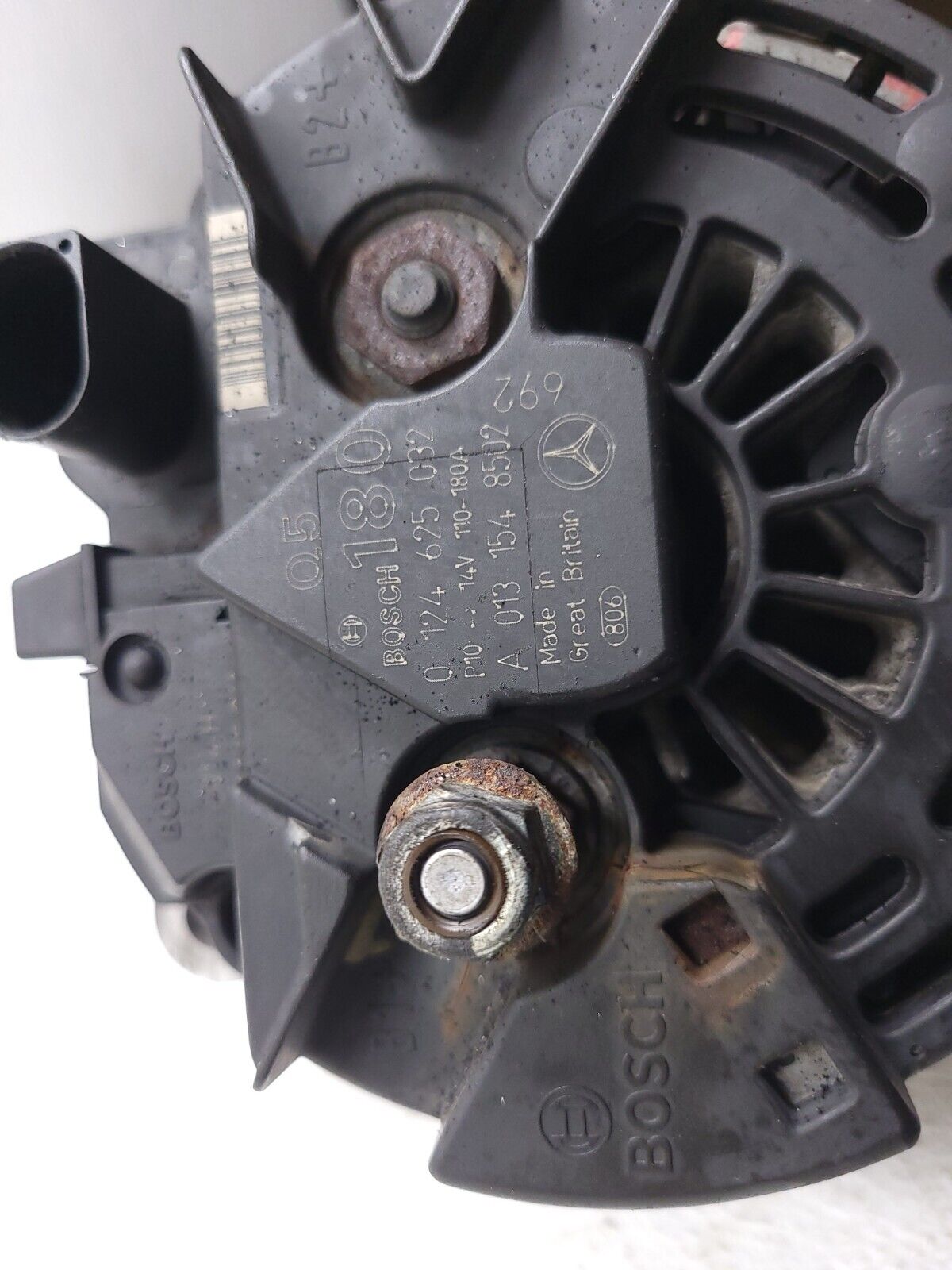 06 07 08 09 10 11 Mercedes Ml500 Alternator OEM