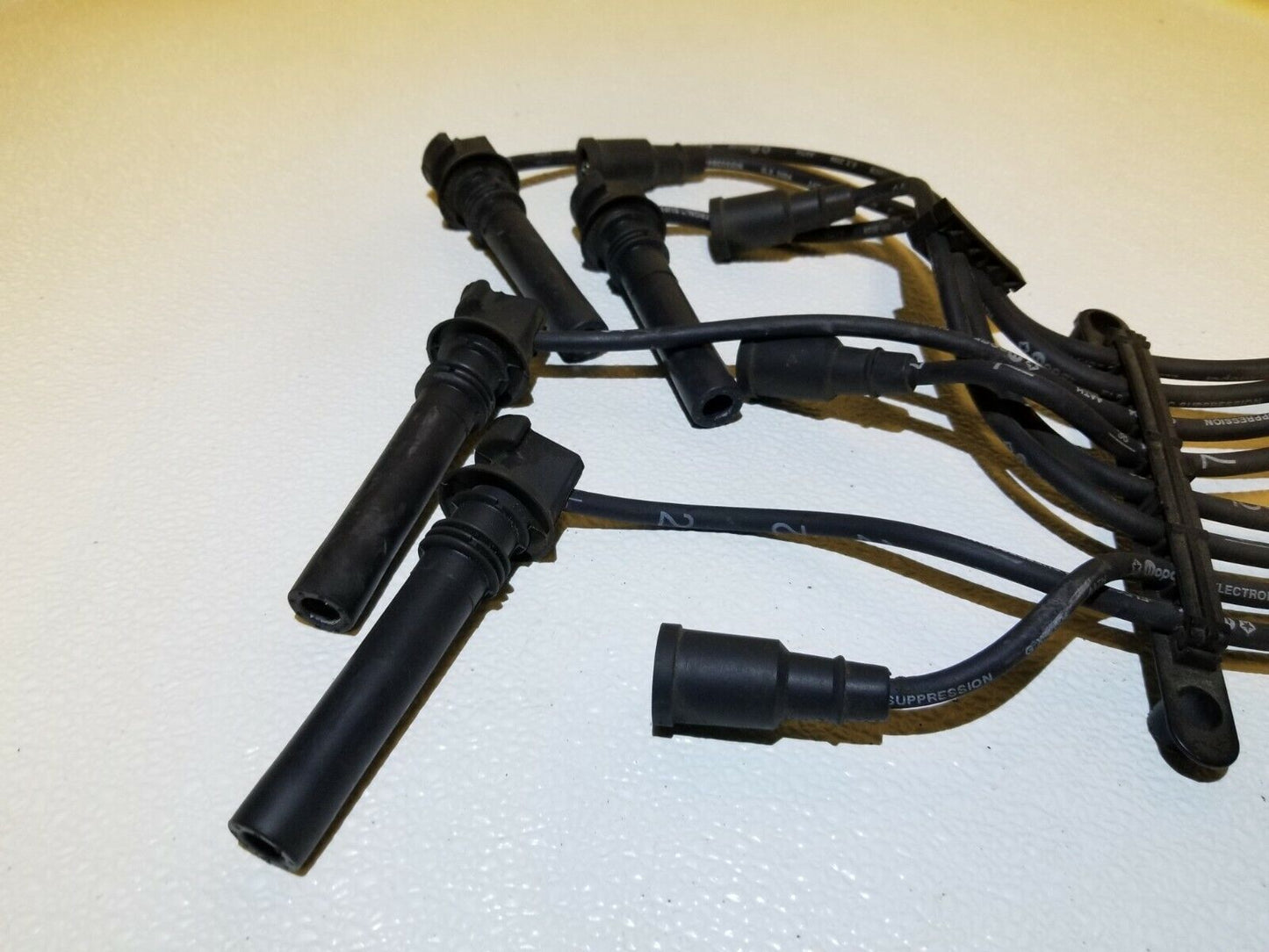 05 06 07 Dodge Magnum Rt 5.7l Ignition Spark Plug Wire Cable 8pcs OEM