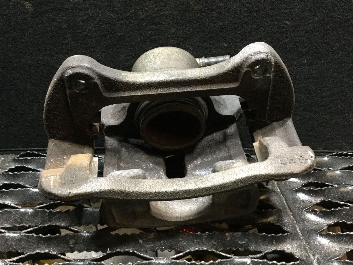 12 13 14 15 16 Hyundai Veloster Turbo Front Right Pass Brake Caliper OEM