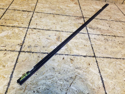 04 05 06 Porsche Cayenne Front Left Driver Door Window Seal Belt Molding OEM